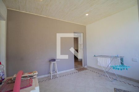 Casa à venda com 285m², 4 quartos e 4 vagas Casa à venda com 285m², 4 quartos e 4 vagasÁrea de Serviço