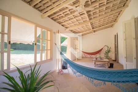 Casa à venda com 285m², 4 quartos e 4 vagas Casa à venda com 285m², 4 quartos e 4 vagasVaranda da Sala