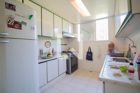 Casa à venda com 285m², 4 quartos e 4 vagas Casa à venda com 285m², 4 quartos e 4 vagasCozinha