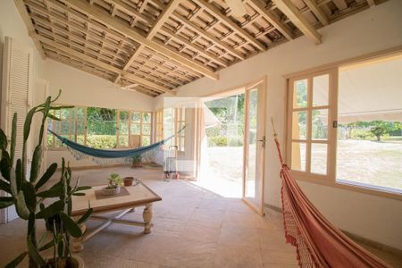 Casa à venda com 285m², 4 quartos e 4 vagas Casa à venda com 285m², 4 quartos e 4 vagasVaranda da Sala