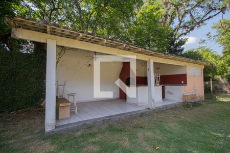 Casa à venda com 285m², 4 quartos e 4 vagas Casa à venda com 285m², 4 quartos e 4 vagasÁrea comum - Churrasqueira