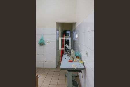 Casa à venda com 276m², 6 quartos e sem vaga Casa à venda com 276m², 6 quartos e sem vagaCasa Principal - Cozinha