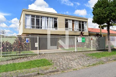 Casa para alugar com 170m², 3 quartos e 2 vagasFachada
