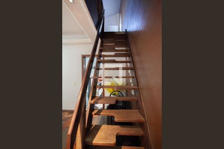 Casa à venda com 270m², 3 quartos e 1 vagaEscada