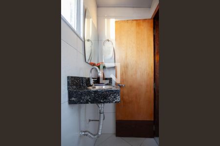 Casa à venda com 270m², 3 quartos e 1 vagaLavabo