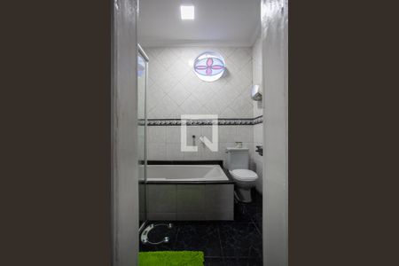 Casa à venda com 270m², 3 quartos e 1 vagaBanheiro da Suíte