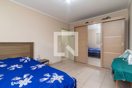 Casa à venda com 160m², 4 quartos e 2 vagasSuíte