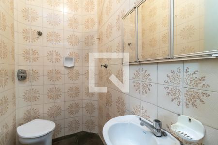 Casa à venda com 160m², 4 quartos e 2 vagasBanheiro de Serviço