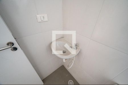 Casa à venda com 80m², 3 quartos e 2 vagas Casa à venda com 80m², 3 quartos e 2 vagasBanheiro Social