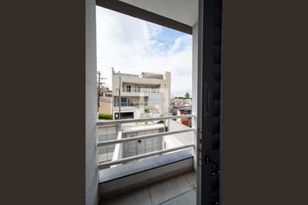 Casa à venda com 80m², 3 quartos e 2 vagas Casa à venda com 80m², 3 quartos e 2 vagasSuíte