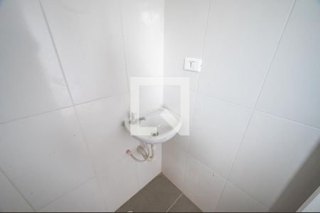 Casa à venda com 80m², 3 quartos e 2 vagas Casa à venda com 80m², 3 quartos e 2 vagasBanheiro da Suíte