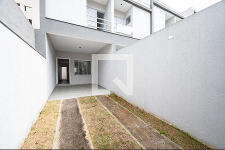Casa à venda com 80m², 3 quartos e 2 vagas Casa à venda com 80m², 3 quartos e 2 vagasGaragem