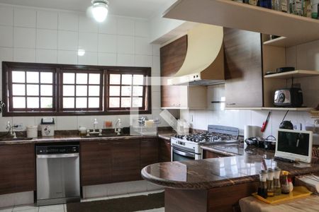 Casa à venda com 190m², 3 quartos e 3 vagas Casa à venda com 190m², 3 quartos e 3 vagasCozinha