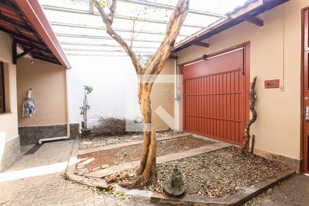 Casa à venda com 190m², 3 quartos e 3 vagas Casa à venda com 190m², 3 quartos e 3 vagasGaragem