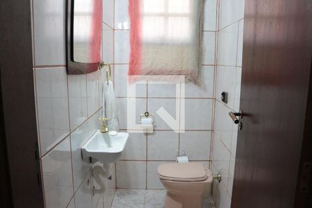 Casa à venda com 190m², 3 quartos e 3 vagas Casa à venda com 190m², 3 quartos e 3 vagasLavabo