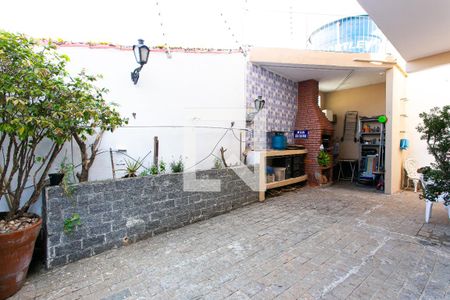 Casa à venda com 190m², 3 quartos e 3 vagas Casa à venda com 190m², 3 quartos e 3 vagasQuintal