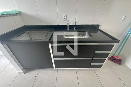 Apartamento à venda com 32m², 1 quarto e sem vaga Apartamento à venda com 32m², 1 quarto e sem vagaCozinha e Área de Serviço
