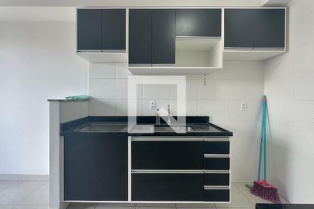 Apartamento à venda com 32m², 1 quarto e sem vaga Apartamento à venda com 32m², 1 quarto e sem vagaCozinha e Área de Serviço