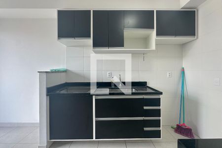 Apartamento à venda com 32m², 1 quarto e sem vaga Apartamento à venda com 32m², 1 quarto e sem vagaCozinha e Área de Serviço