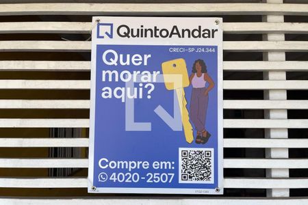 Casa à venda com 75m², 3 quartos e 2 vagas Casa à venda com 75m², 3 quartos e 2 vagasFachada