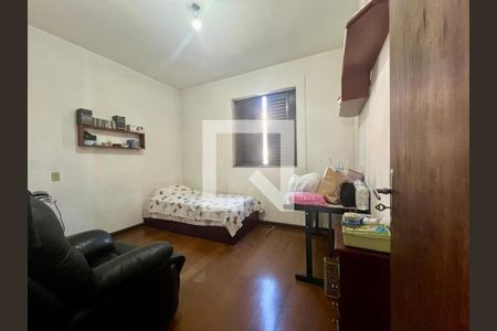 Casa à venda com 344m², 7 quartos e 2 vagas Casa à venda com 344m², 7 quartos e 2 vagasQuarto 3