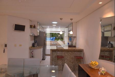 Casa à venda com 250m², 4 quartos e 4 vagasDetalhe Cozinha