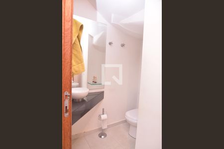 Casa à venda com 250m², 4 quartos e 4 vagasLavabo