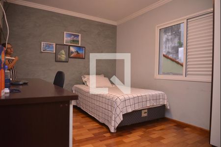 Casa à venda com 250m², 4 quartos e 4 vagasSuite 4