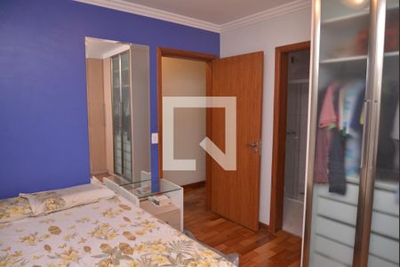 Casa à venda com 250m², 4 quartos e 4 vagasSuíte 3