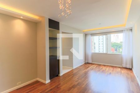 Sala de apartamento para alugar com 2 quartos, 75m² em Campo Belo, São Paulo