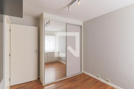 Quarto 1 de apartamento para alugar com 2 quartos, 75m² em Campo Belo, São Paulo