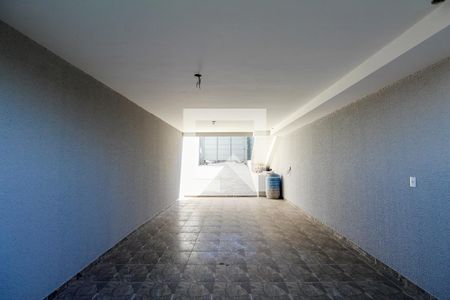 Casa à venda com 97m², 2 quartos e 4 vagas Casa à venda com 97m², 2 quartos e 4 vagasArea comum