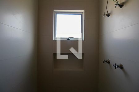 Casa à venda com 97m², 2 quartos e 4 vagas Casa à venda com 97m², 2 quartos e 4 vagasBanheiro da Suíte 1