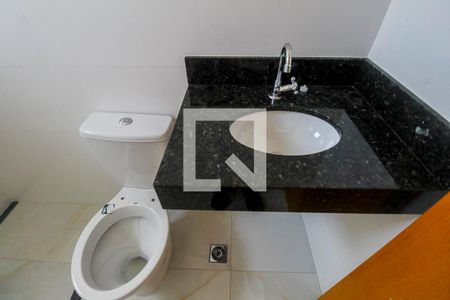 Casa à venda com 97m², 2 quartos e 4 vagas Casa à venda com 97m², 2 quartos e 4 vagasBanheiro da Suíte 1