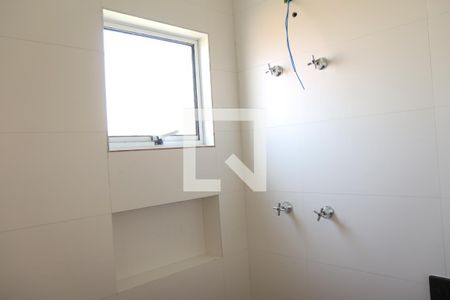 Casa à venda com 97m², 2 quartos e 4 vagasBanheiro da Suíte 1