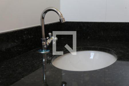 Casa à venda com 97m², 2 quartos e 4 vagasBanheiro da Suíte 1