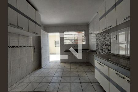Casa à venda com 137m², 3 quartos e 2 vagas Casa à venda com 137m², 3 quartos e 2 vagasCozinha
