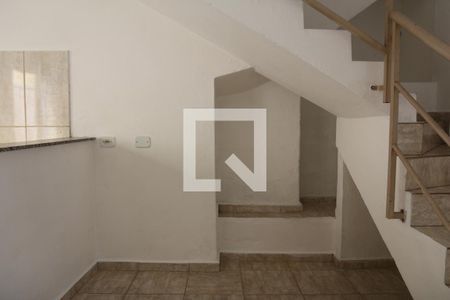 Sala de casa de condomínio para alugar com 2 quartos, 50m² em Vila Zelina, São Paulo