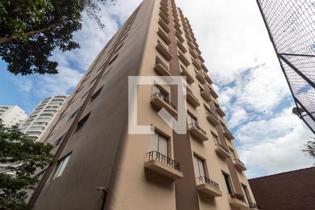 Apartamento à venda com 69m², 2 quartos e 1 vaga Apartamento à venda com 69m², 2 quartos e 1 vagaFachada