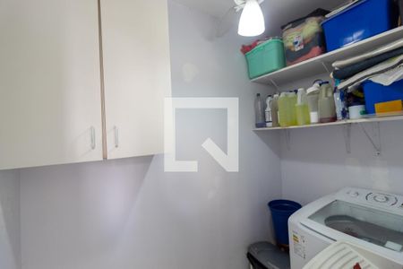 Apartamento à venda com 69m², 2 quartos e 1 vaga Apartamento à venda com 69m², 2 quartos e 1 vagaÁrea de Serviço