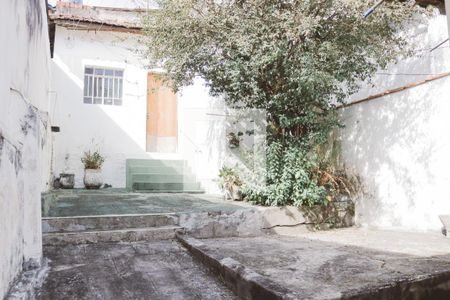 Casa à venda com 142m², 4 quartos e 1 vagaQuintal