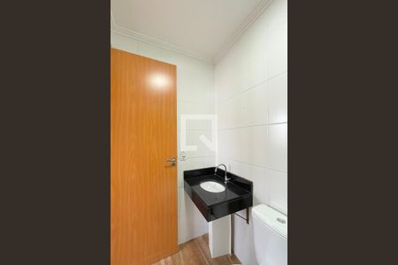 Apartamento à venda com 44m², 2 quartos e 1 vaga Apartamento à venda com 44m², 2 quartos e 1 vagaBanheiro