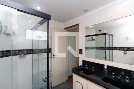 Apartamento à venda com 224m², 4 quartos e 4 vagasBanheiro da Suíte 2