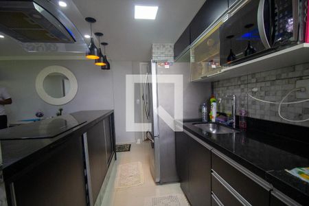Apartamento à venda com 89m², 3 quartos e 2 vagas Apartamento à venda com 89m², 3 quartos e 2 vagasCozinha e Área de Serviço