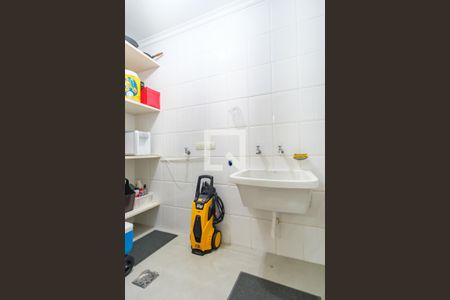 Casa à venda com 293m², 3 quartos e 5 vagasLavanderia