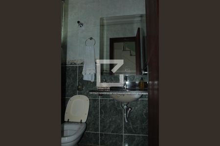 Casa à venda com 238m², 3 quartos e 3 vagasBanheiro