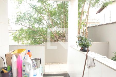 Casa à venda com 238m², 3 quartos e 3 vagasÁrea de Serviço