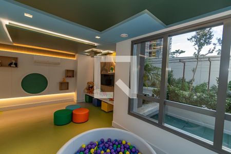 Apartamento à venda com 125m², 3 quartos e 2 vagas Apartamento à venda com 125m², 3 quartos e 2 vagasÁrea comum - Brinquedoteca