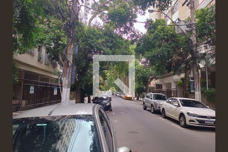 Apartamento à venda com 70m², 2 quartos e 1 vaga Apartamento à venda com 70m², 2 quartos e 1 vagaÁrea comum