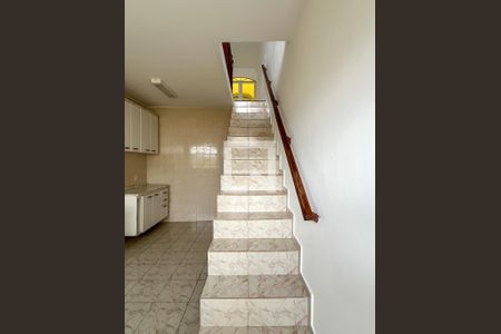 Casa à venda com 90m², 3 quartos e 2 vagas Casa à venda com 90m², 3 quartos e 2 vagasCozinha